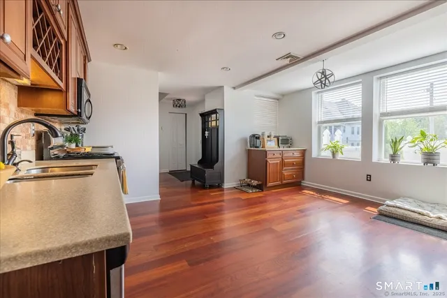 $4,800 | 90 2nd Street, Fairfield, CT 06825