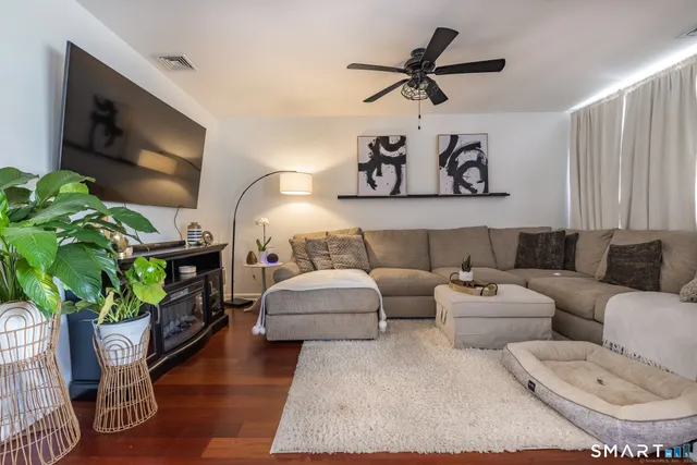 $4,800 | 90 2nd Street, Fairfield, CT 06825