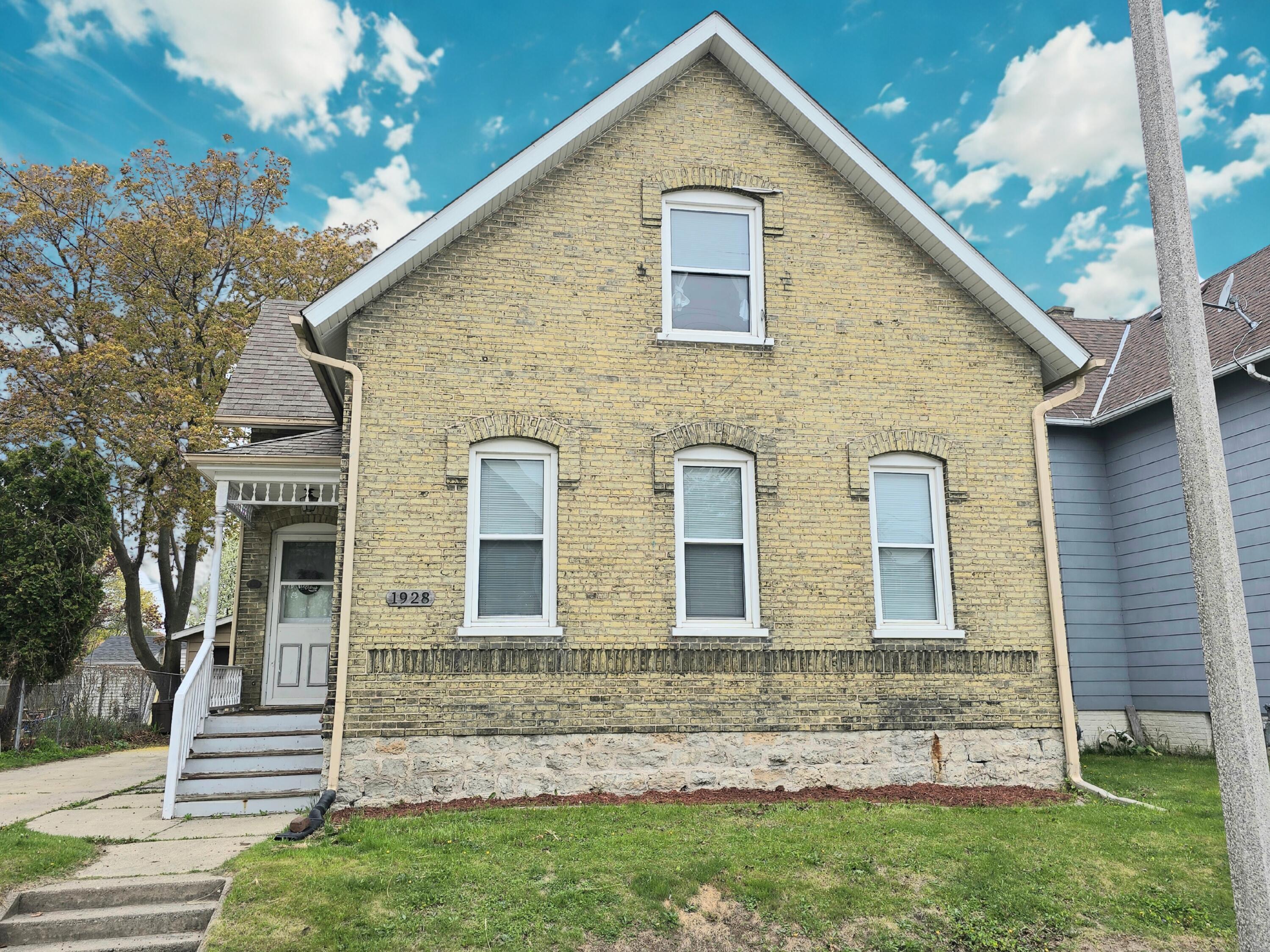 1928 Erie Street Racine, WI 53402 - Photo 1 of 1 1928 Erie St