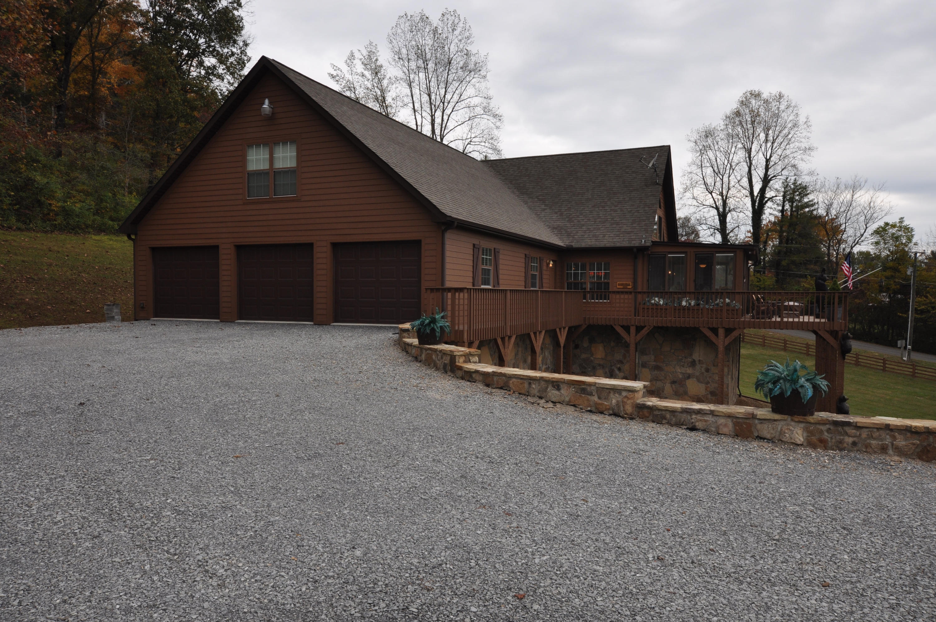147 Fox Hollow Road Townsend, TN 37882 - Photo 3 of 40 DSC_0421