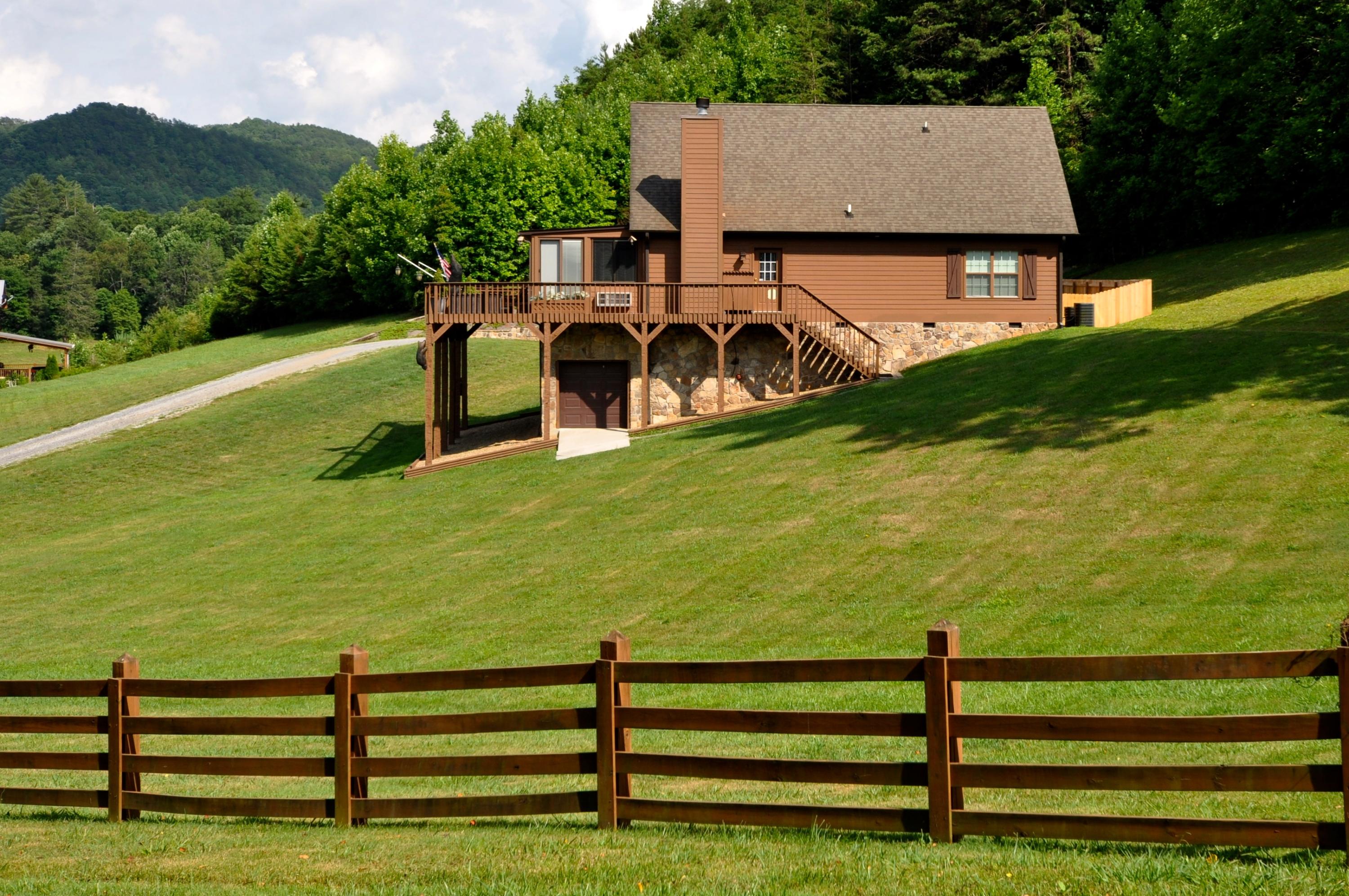 147 Fox Hollow Road Townsend, TN 37882 - Photo 5 of 40 DSC_0730