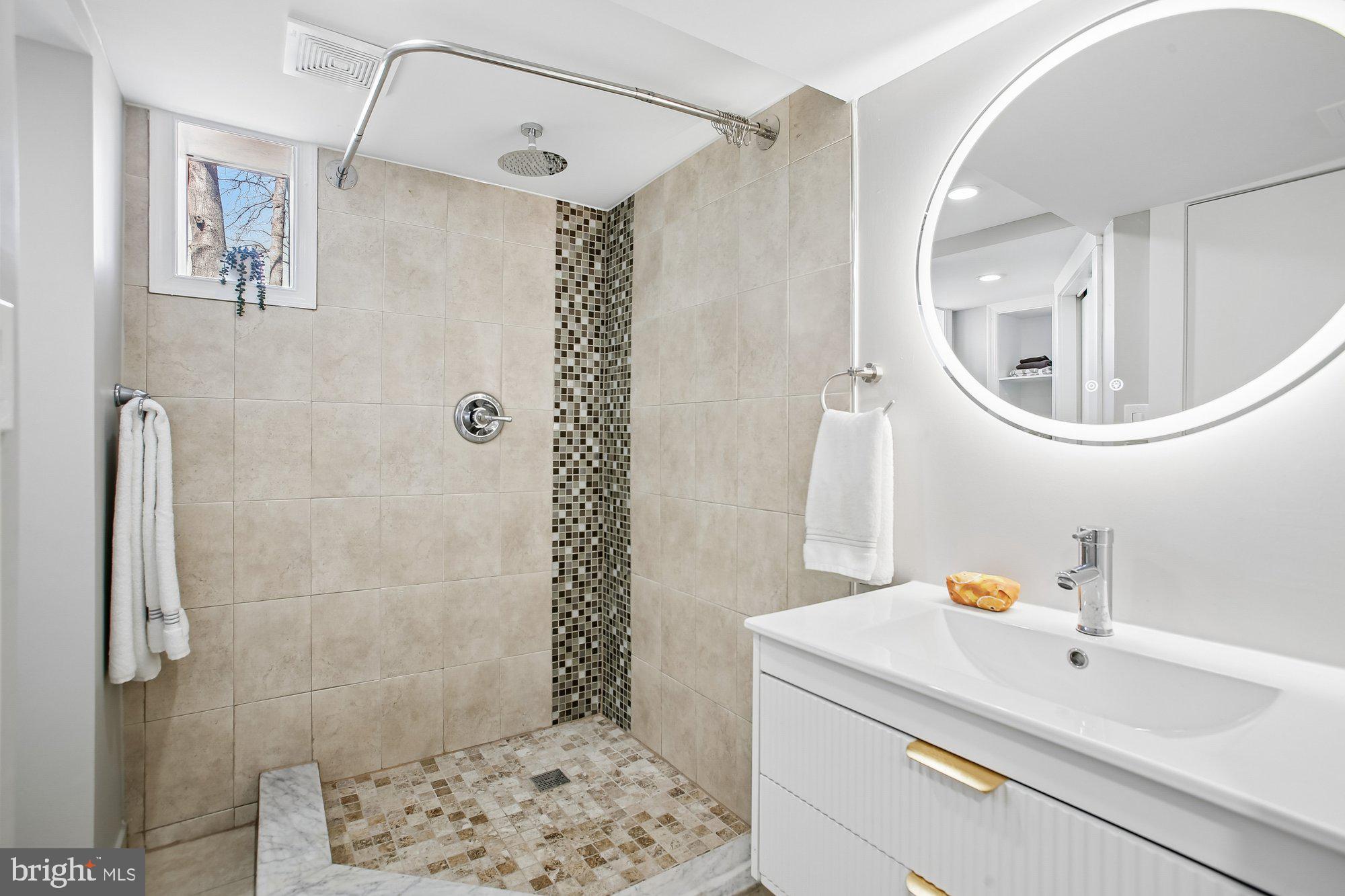 7318 Chatham Street Springfield, VA 22151 - Photo 34 of 49 Bath