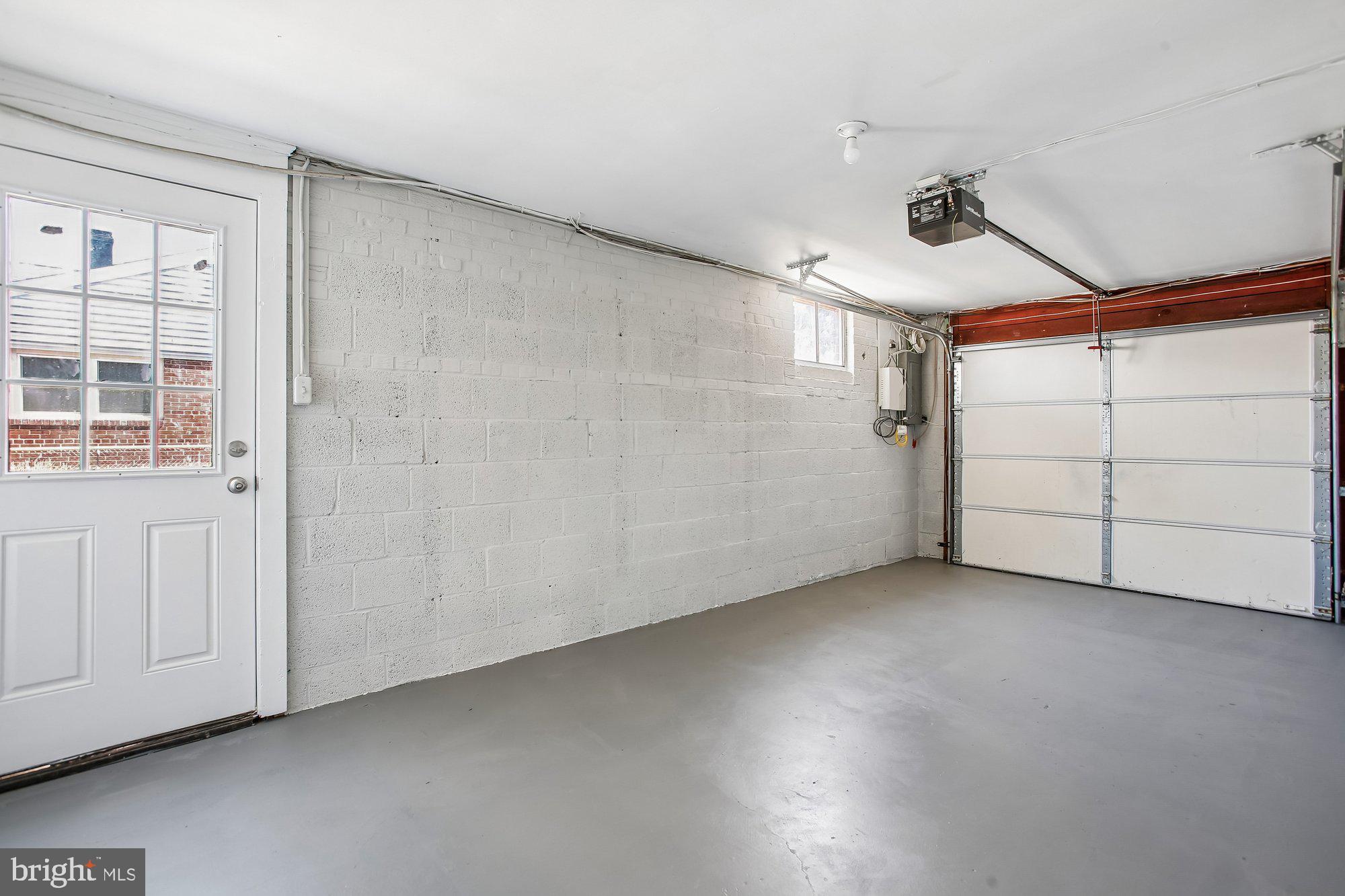 7318 Chatham Street Springfield, VA 22151 - Photo 38 of 49 Garage