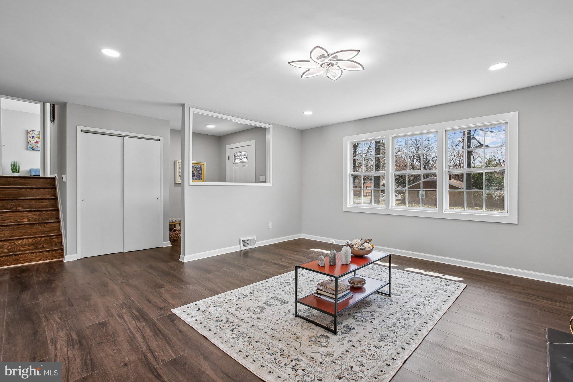 7318 Chatham Street Springfield, VA 22151 - Photo 6 of 49 Living Room