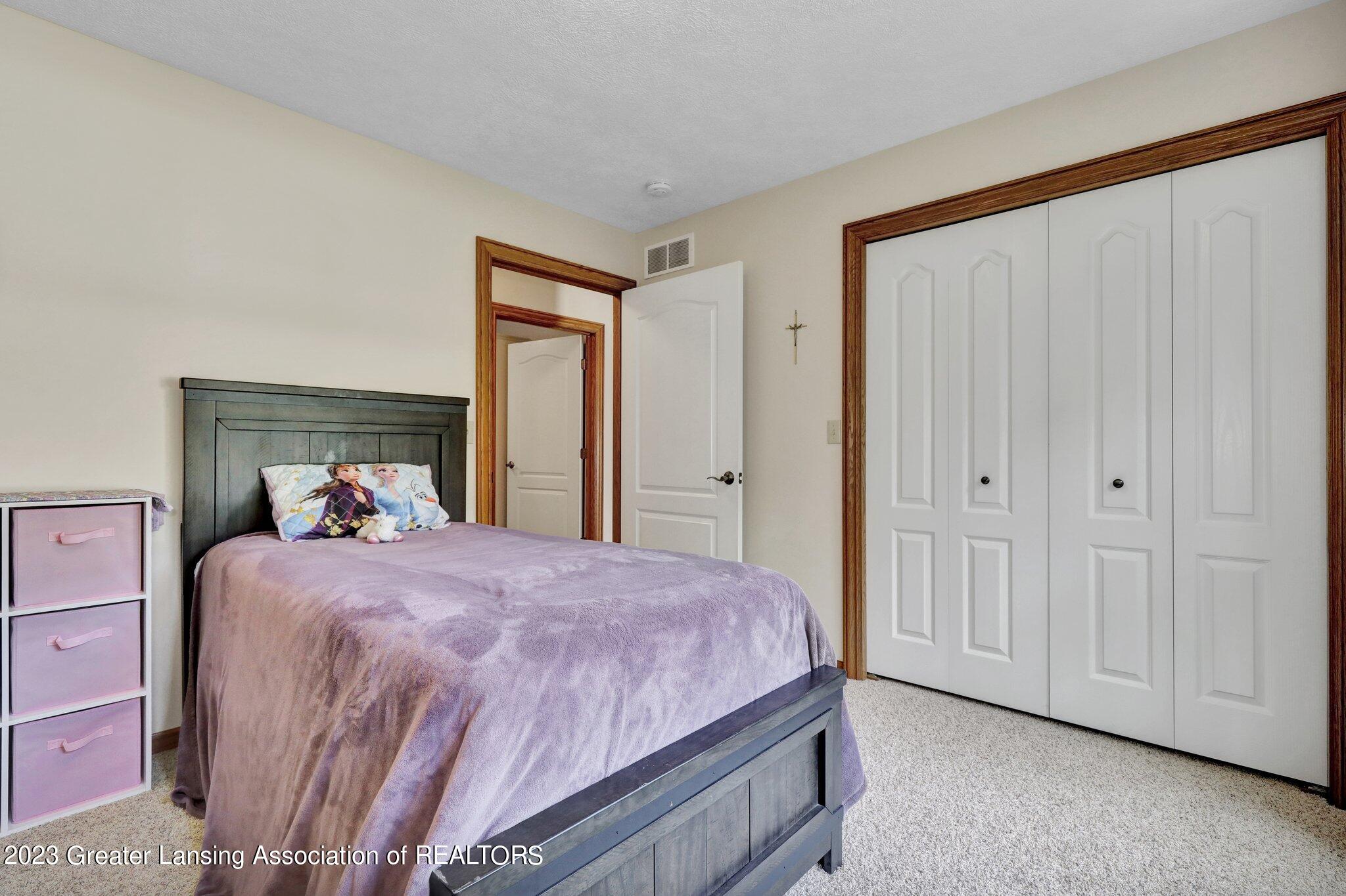 8221 West Price Road St. Johns, MI 48879 - Photo 24 of 53 17-web-or-mls-Open Ended Media-16