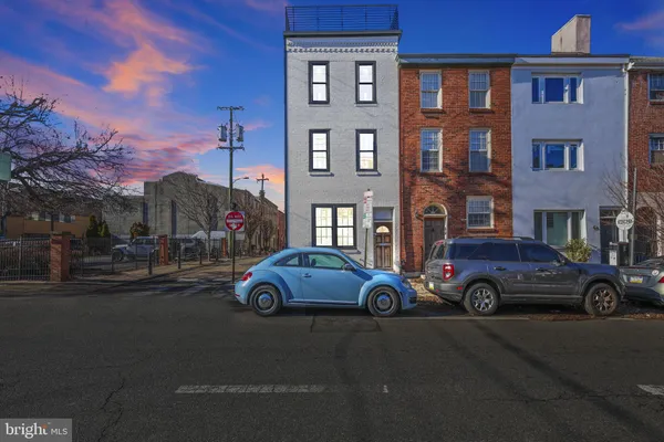 a car parked in front of a building