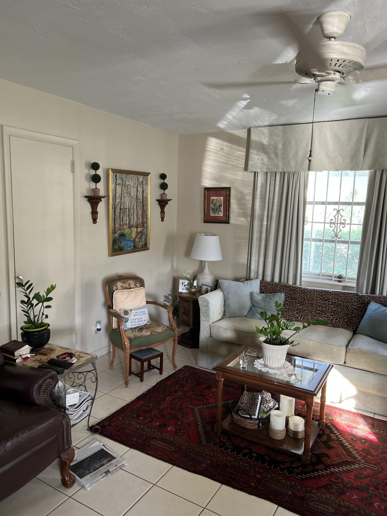1110 West 2nd Street Riviera Beach, FL 33404 - Photo 8 of 10 Living Room