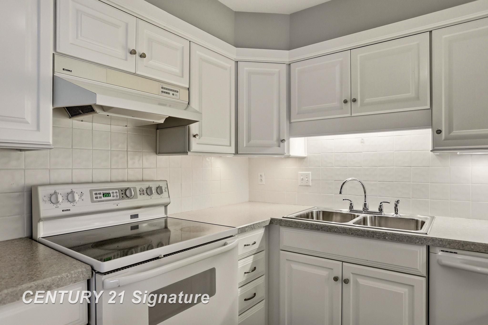 719 Kennely Road, Unit E78 Saginaw, MI 48609 - Photo 16 of 48