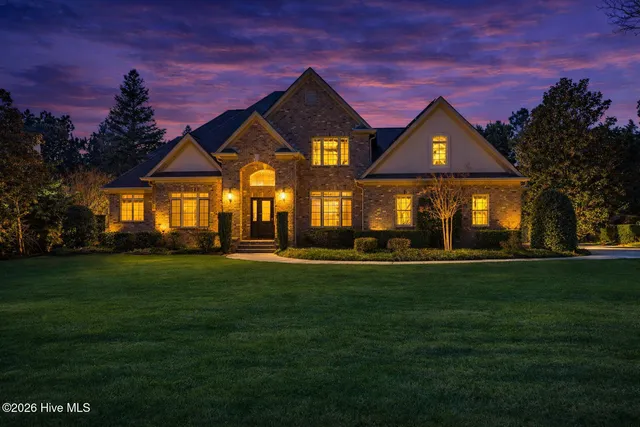 $1,000,000 | 35 Glen Meadow Court, Pinehurst, NC 28374