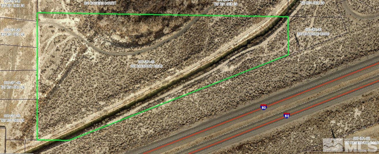 200 Raymond Road Lovelock, NV 89419 - Photo 3 of 18 a close up of a wooden floor