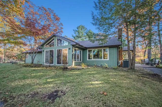 $1,299,000 | 46308 Royal Avenue, New Buffalo, MI 49117