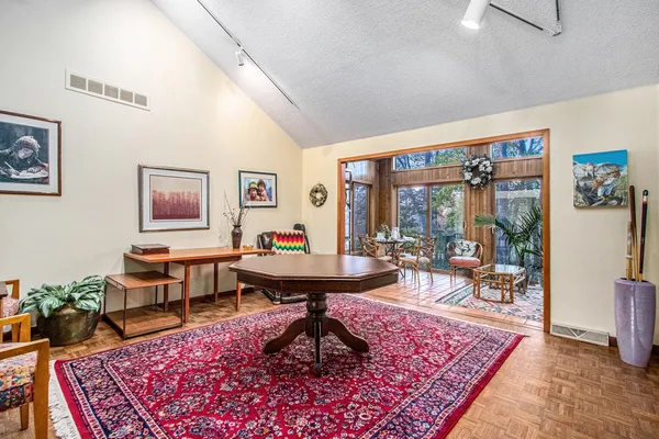 $1,199,000 | 46308 Royal Avenue, New Buffalo, MI 49117