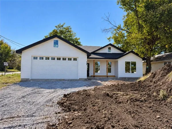 $285,000 | 105 West Morgan Street, Sedalia, MO 65301