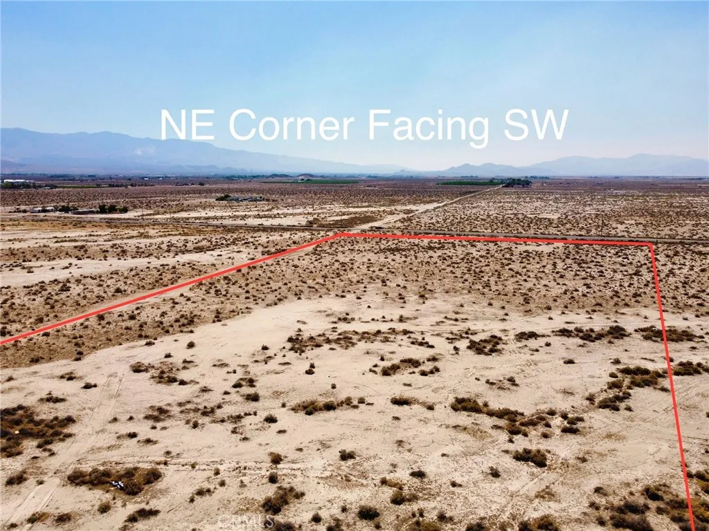 9 Camp Rock Road Lucerne Valley, CA 92356 - Photo 12 of 37