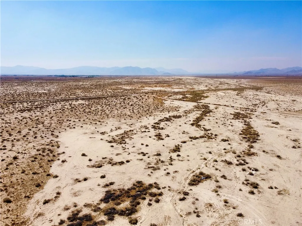 9 Camp Rock Road Lucerne Valley, CA 92356 - Photo 15 of 37