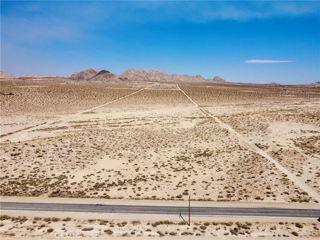 9 Camp Rock Road Lucerne Valley, CA 92356 - Photo 2 of 37