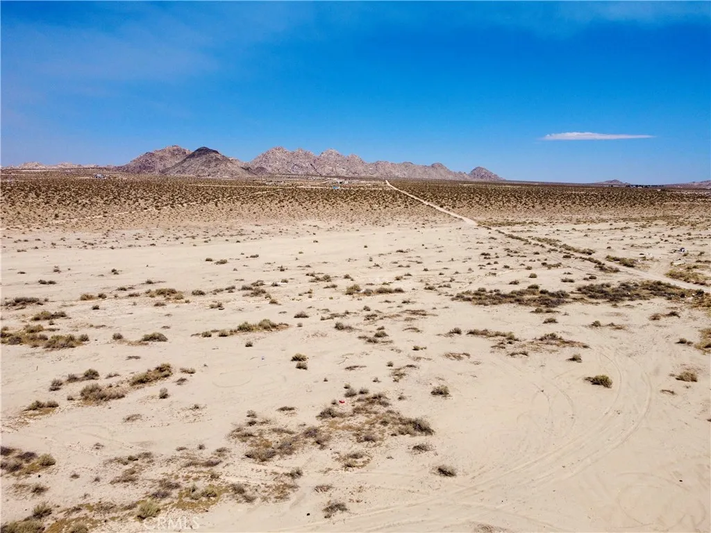 9 Camp Rock Road Lucerne Valley, CA 92356 - Photo 35 of 37