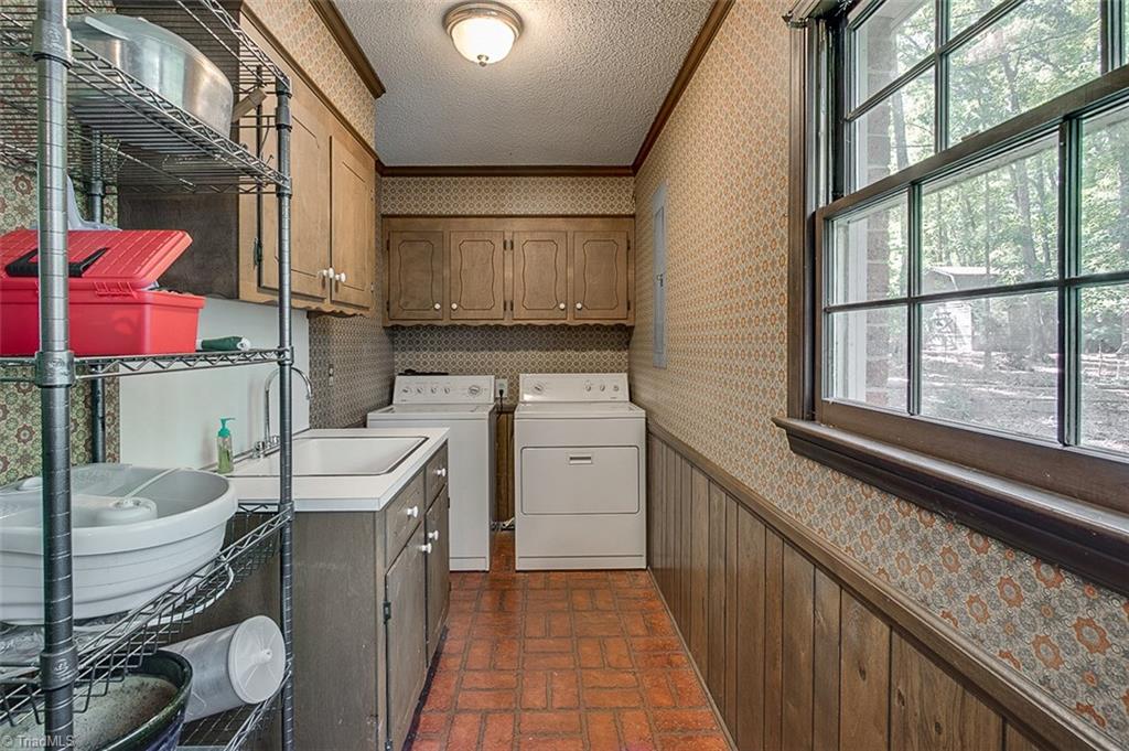 300 Inwood Road Asheboro, NC 27205 - Photo 24 of 28 Gallery Image 24