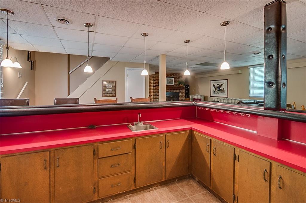 300 Inwood Road Asheboro, NC 27205 - Photo 5 of 28 Gallery Image 5