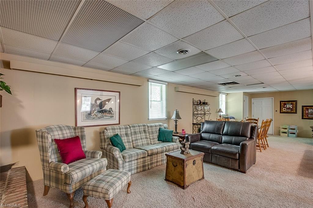300 Inwood Road Asheboro, NC 27205 - Photo 8 of 28 Gallery Image 8