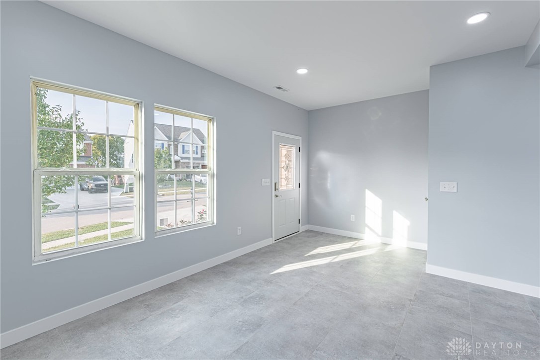 2818 Ridge View Court Xenia, OH 45385 - Photo 15 of 53