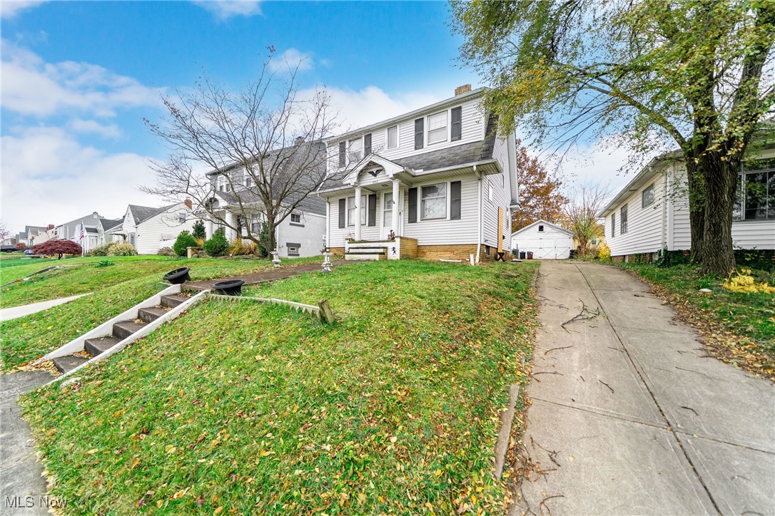 6815 Ridgewood Avenue Parma, OH 44129 - Photo 3 of 28