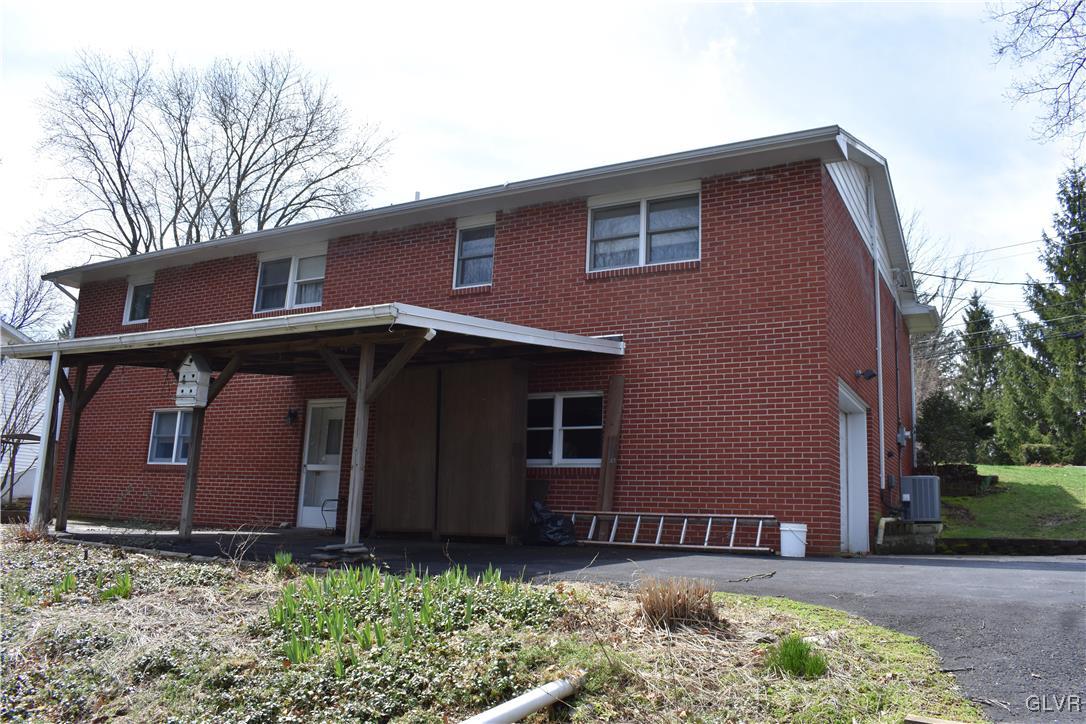 741 Locke Heights Road Bangor, PA 18013 - Photo 4 of 8 Gallery Image 4