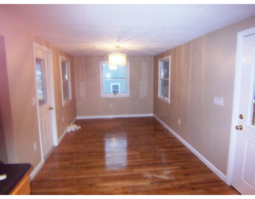 35 Wildbrook Road Billerica, MA 01821 - Photo 4 of 11