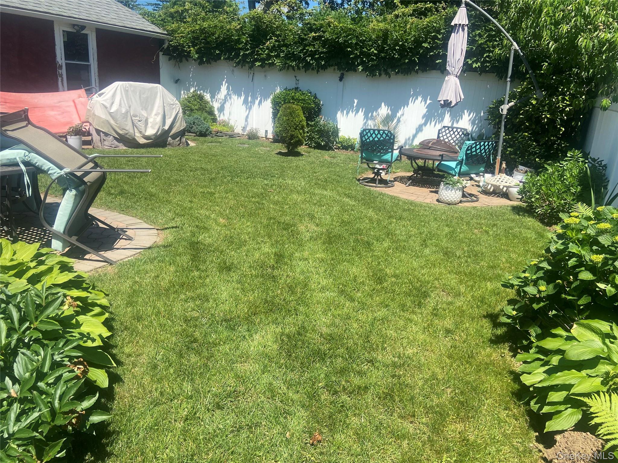 122 Hamilton Road Hempstead, NY 11550 - Photo 19 of 20 View of yard