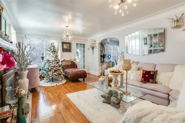 $700,000 | 122 Hamilton Road, Hempstead, NY 11550