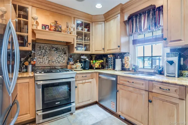 $700,000 | 122 Hamilton Road, Hempstead, NY 11550