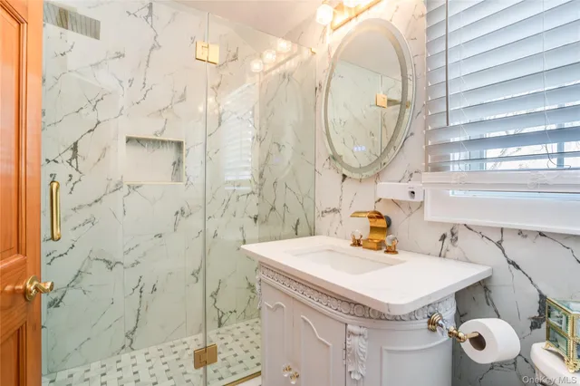 $700,000 | 122 Hamilton Road, Hempstead, NY 11550