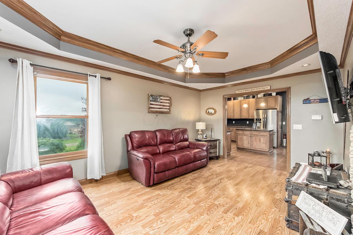4921 Racoon Run Road Johnstown, OH 43031 - Photo 8 of 39 Gallery Image 8