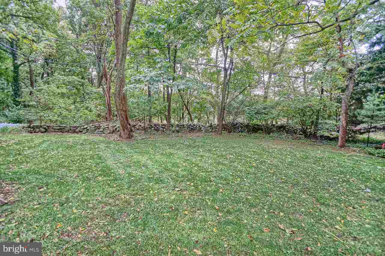 130 Hickory Road Carlisle, PA 17015 - Photo 14 of 16 Gallery Image 14
