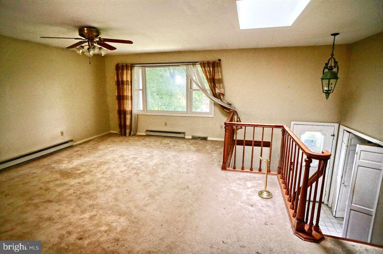 130 Hickory Road Carlisle, PA 17015 - Photo 4 of 16 Gallery Image 4