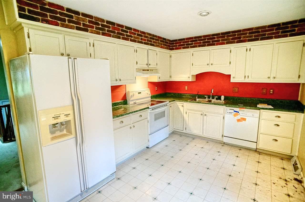 130 Hickory Road Carlisle, PA 17015 - Photo 6 of 16 Gallery Image 6