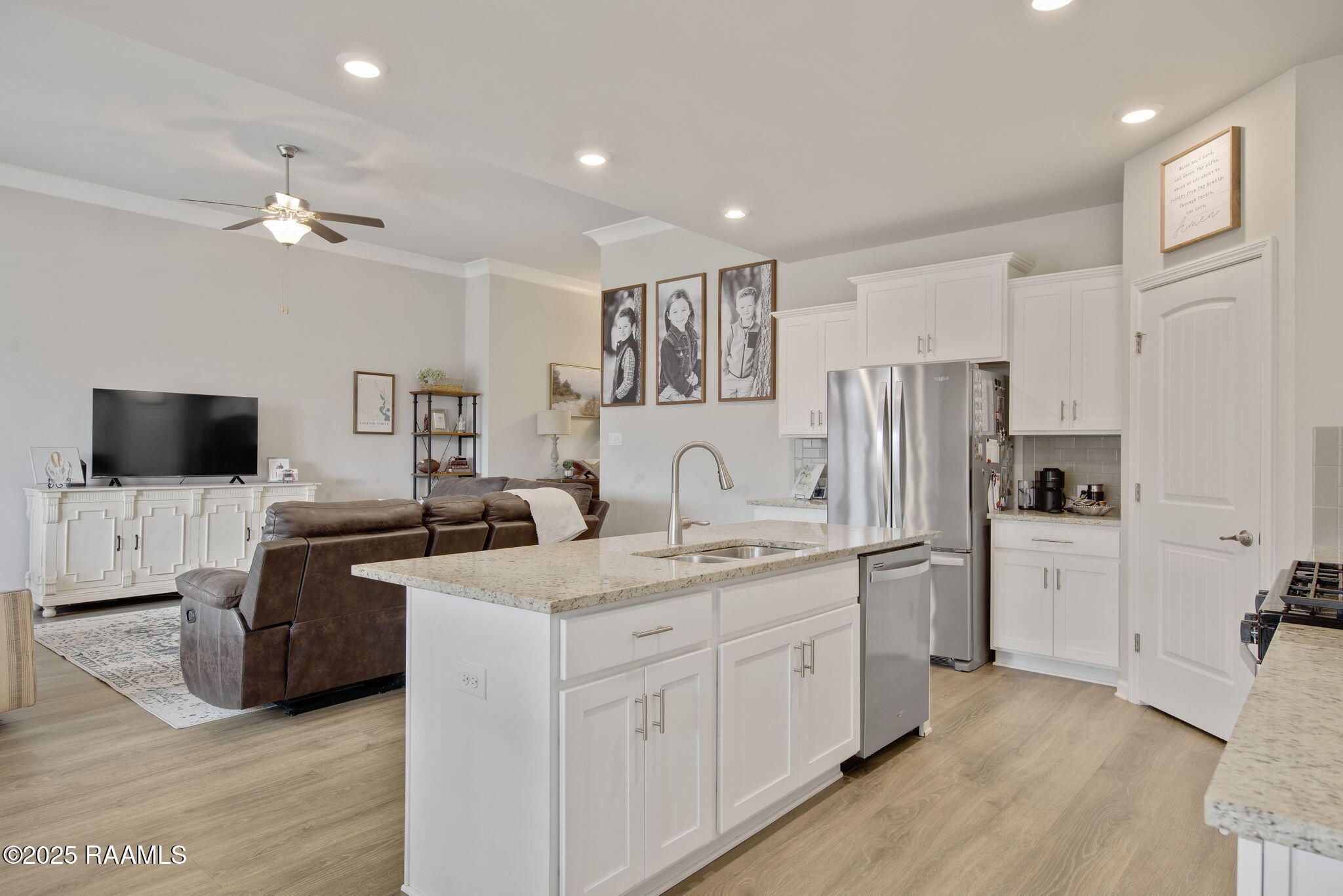 119 Tortoise Lane Broussard, LA 70518 - Photo 8 of 24 large-0194ad40-e909-73d6-9f92-a5859c2147