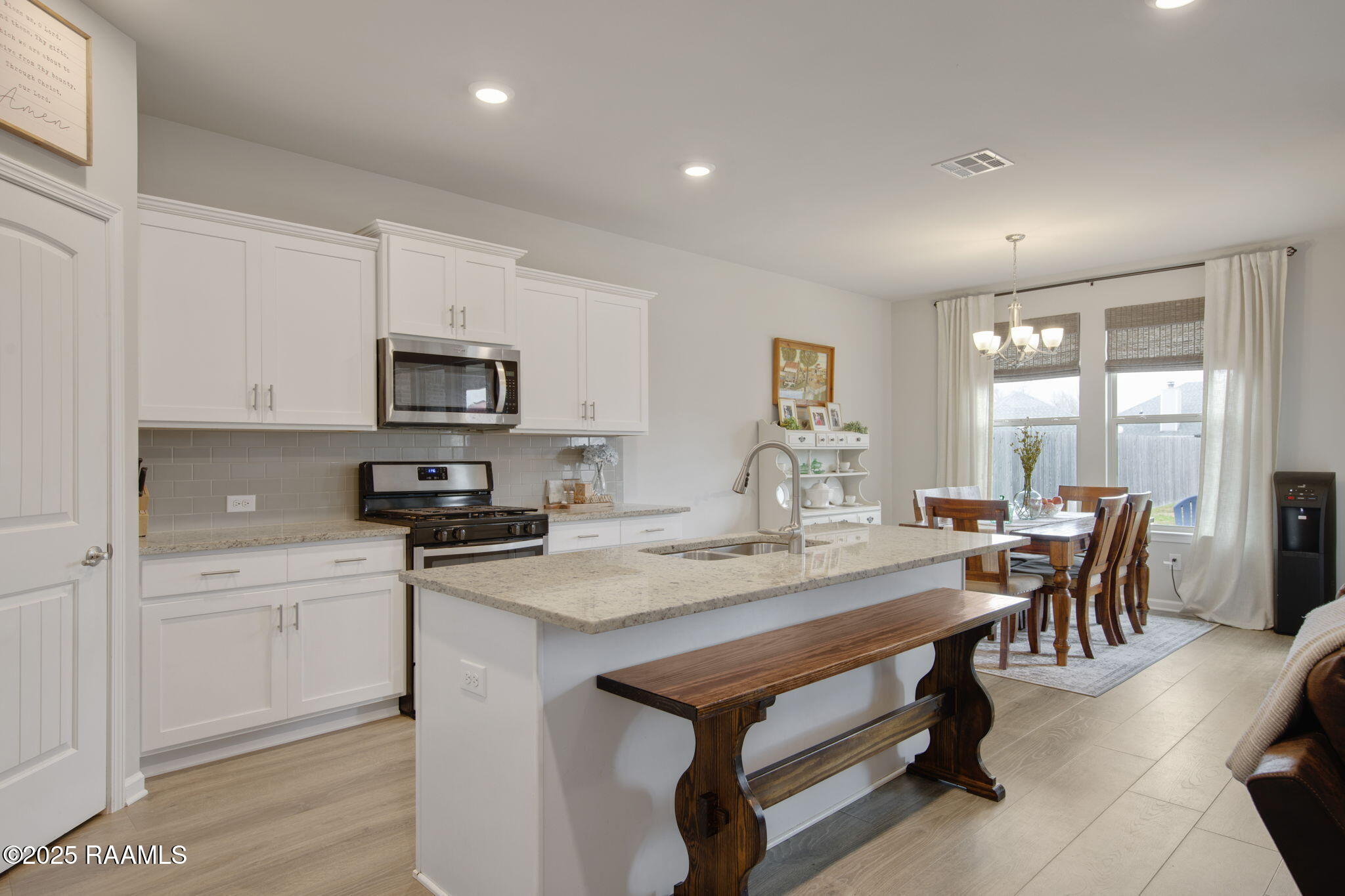 119 Tortoise Lane Broussard, LA 70518 - Photo 10 of 24 large-0194ad40-e861-7151-83a2-ae94b6941c