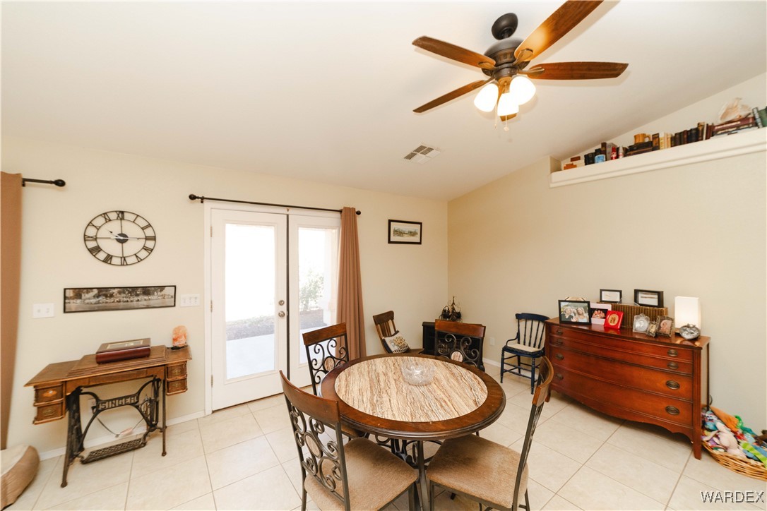 2113 South Dragoon Road Golden Valley, AZ 86413 - Photo 15 of 69 Dining Area