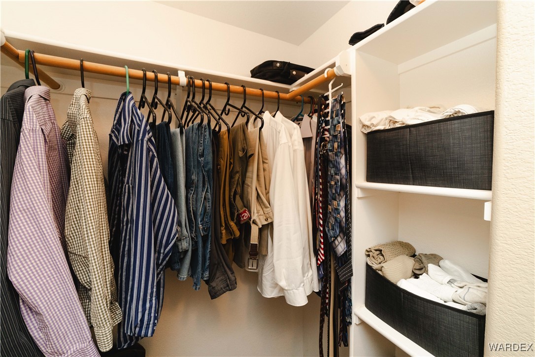 2113 South Dragoon Road Golden Valley, AZ 86413 - Photo 30 of 69 Closet