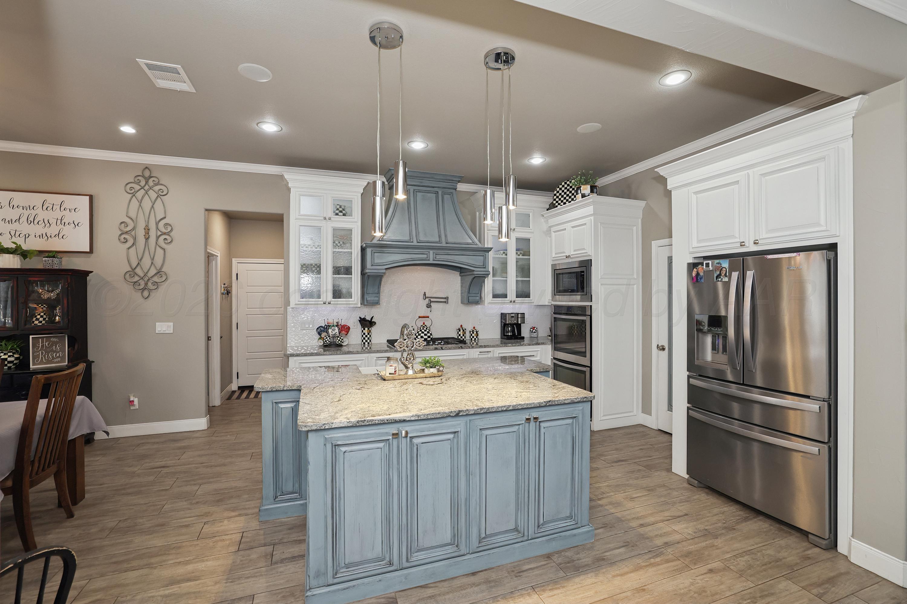 9525 Hey Jude Lane Amarillo, TX 79119 - Photo 9 of 37 10-Kitchen