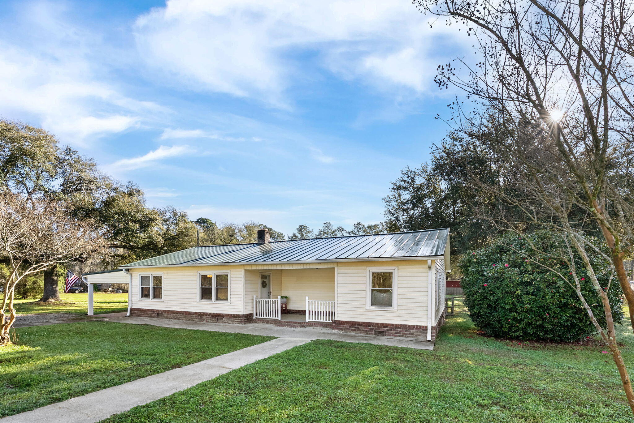 122 George Lane Bonneau, SC 29431 - Photo 5 of 40 18-web-or-mls-DSC03384
