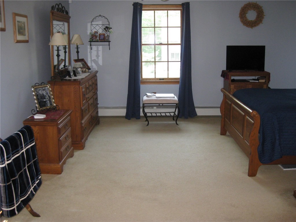 158 Ridge Road Smithfield, RI 02917 - Photo 14 of 28