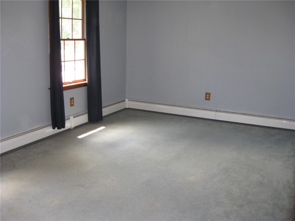 158 Ridge Road Smithfield, RI 02917 - Photo 17 of 28