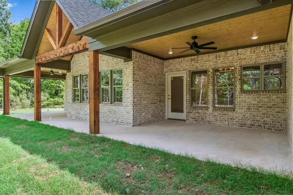 $489,900 | 404 Private Road 5808, Grand Saline, TX 75140