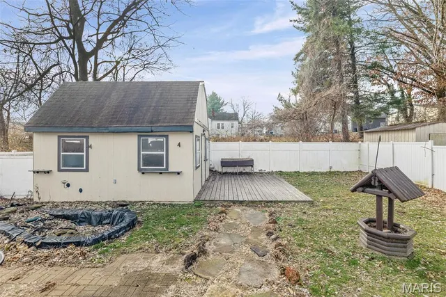 $139,900 | 3707 Coronado Drive, Alton, IL 62002