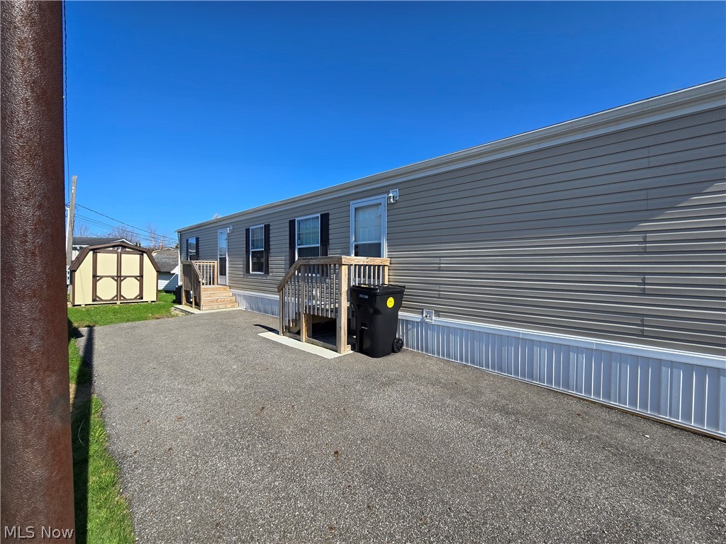 12860 Mayfield Road Chardon, OH 44024 - Photo 5 of 18 Gallery Image 5