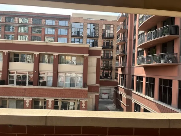 $825,000 | 334 North Jefferson Street, Unit A, Chicago, IL 60661