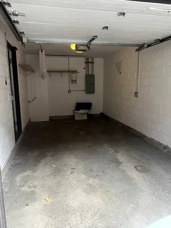 $825,000 | 334 North Jefferson Street, Unit A, Chicago, IL 60661