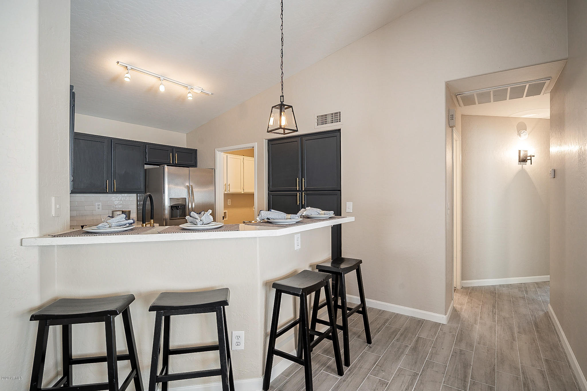 4163 East Pecan Road Phoenix, AZ 85040 - Photo 11 of 32 Pecan-14